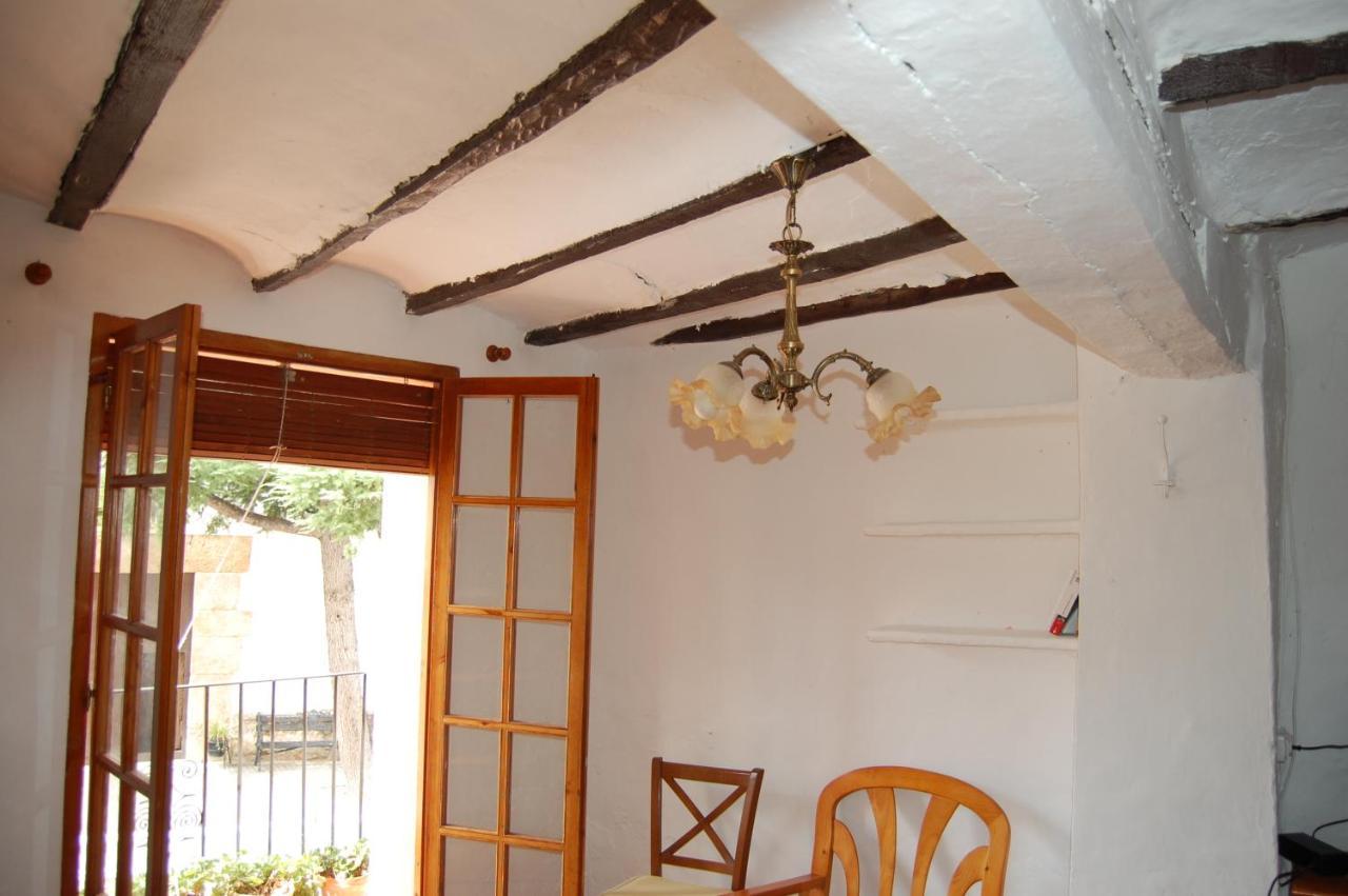 Casa De Amparo Y Jose Manuel Guest House Pavies Exterior photo